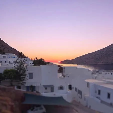 Kamares Bay View *